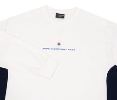 Trademark Longsleeve in Off-white - Four Street